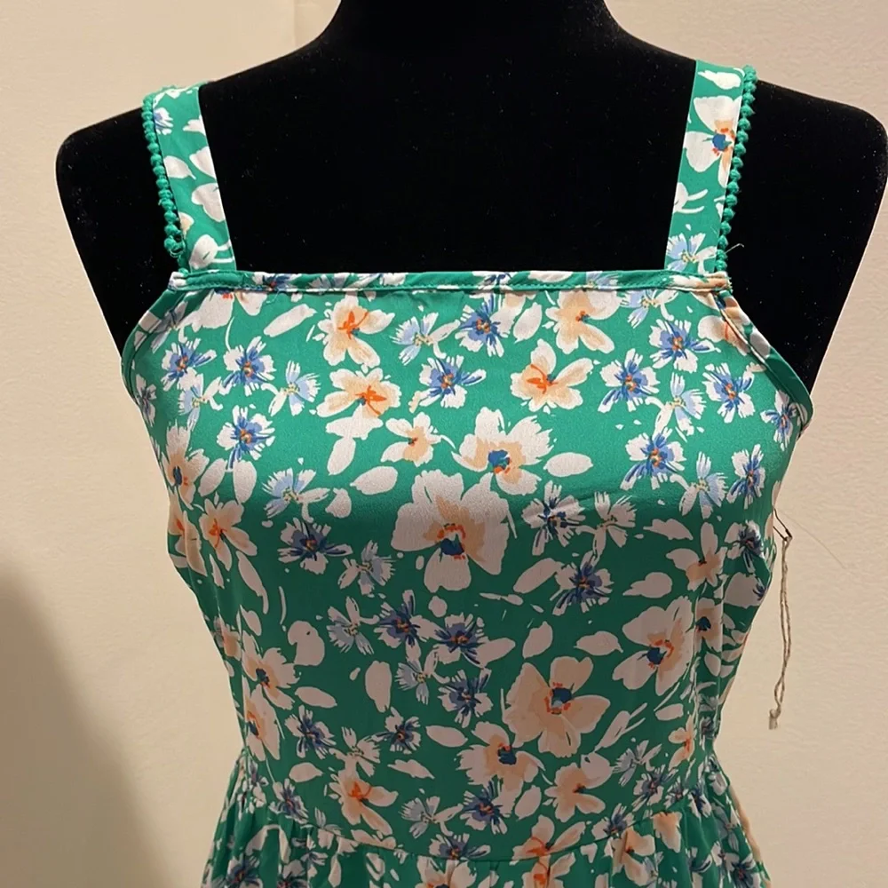 NWOT- Jessica Simpson Summer Dress - Picture 3 of 10